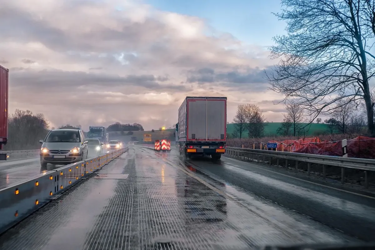 Zasady wyceny transportu drogowego – na co zwrócić uwagę i w jaki sposób to robić?
